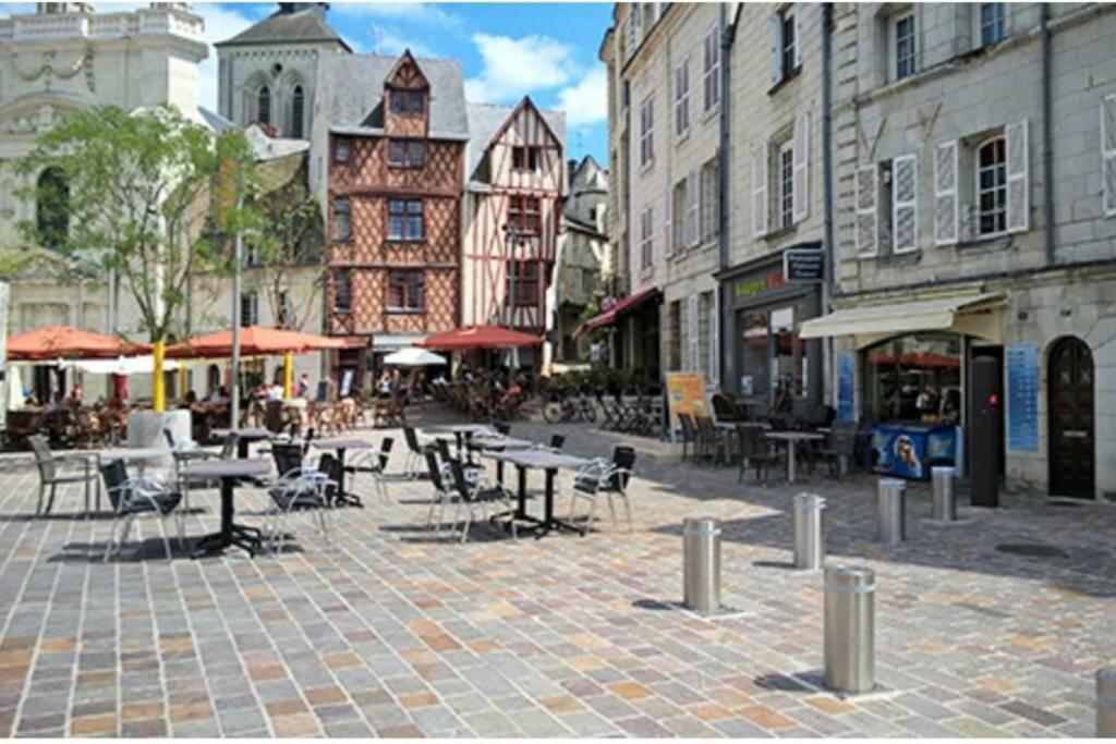 Appart Centre Ville Bords De Loire 索米尔 外观 照片